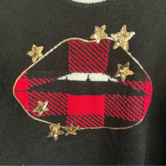 Torrid Stars and Lip Black Sweater Size 0 - Picture 7 of 7